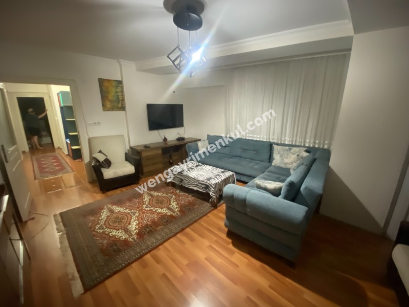 ALTINTEPE'DE MÜKEMMEL KONUMDA 2+1 EŞYALI KİRALIK FIRSAT DAİRE