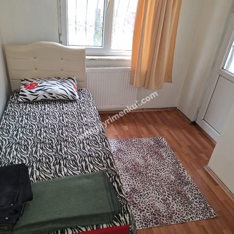 ALTINTEPE'DE MÜKEMMEL KONUMDA 2+1 EŞYALI KİRALIK FIRSAT DAİRE