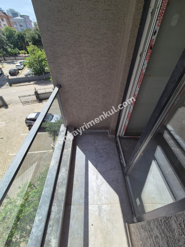 KARTAL ESENTEPE MAHALLESİ'NDE 2+1 SATILIK DAİRE (TR/ENG)