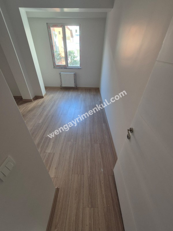KARTAL ESENTEPE MAHALLESİ'NDE 2+1 SATILIK DAİRE (TR/ENG)