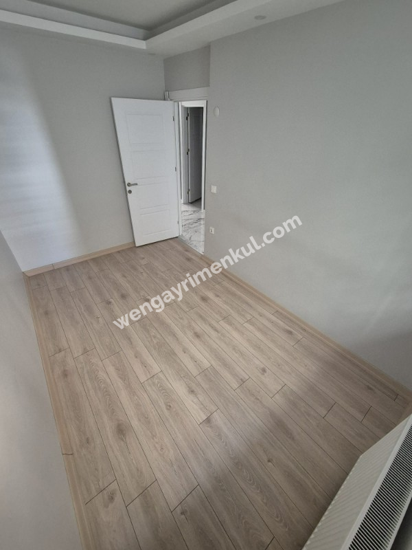 ÇEKMEKÖY MERKEZ MAH. SAFRANBOLU EVLERİ'NDE 2+1 SATILIK DAİRE