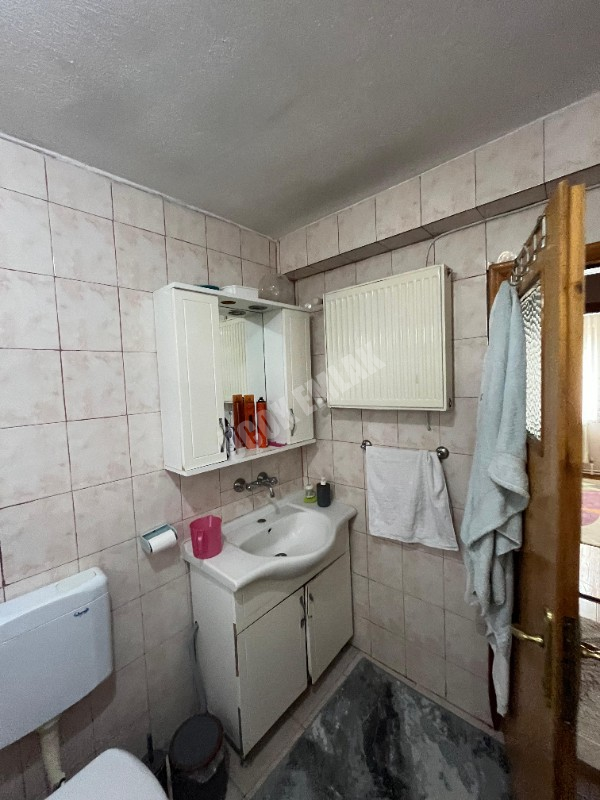 AFYON ÜÇOK EMLAKTAN MAREŞAL F ÇAKMAK MAH SATILIK 3+1 DAİRE