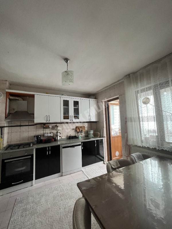 AFYON ÜÇOK EMLAKTAN MAREŞAL F ÇAKMAK MAH SATILIK 3+1 DAİRE