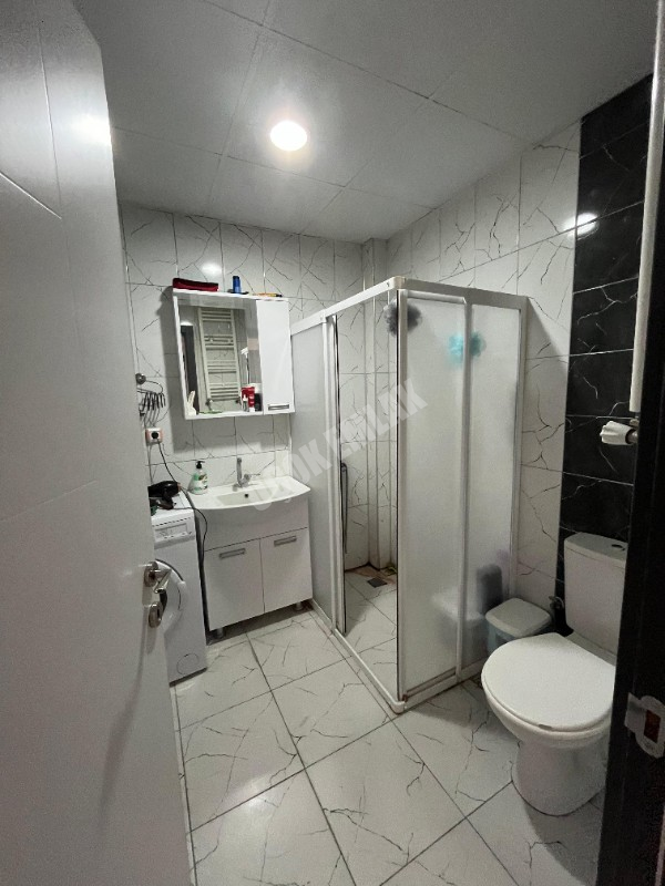 AFYON ÜÇOK EMLAKTAN SIFIR AYARINDA MERKEZDE MARULCU MAH SATILIK EŞYALI 2+0 DAİRE