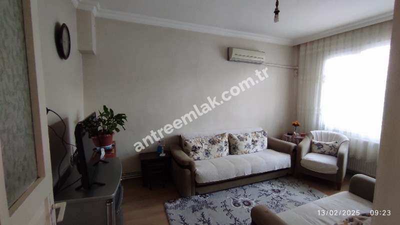 Antre Emlak'tan Satılık Uğur Mumcu Mahallesinde Doğalgazlı  2 Katlı Köşe Müstakil Ev 