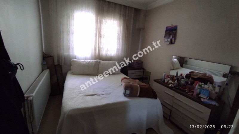 Antre Emlak'tan Satılık Uğur Mumcu Mahallesinde Doğalgazlı  2 Katlı Köşe Müstakil Ev 