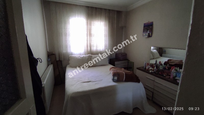 Antre Emlak'tan Satılık Uğur Mumcu Mahallesinde Doğalgazlı  2 Katlı Köşe Müstakil Ev 