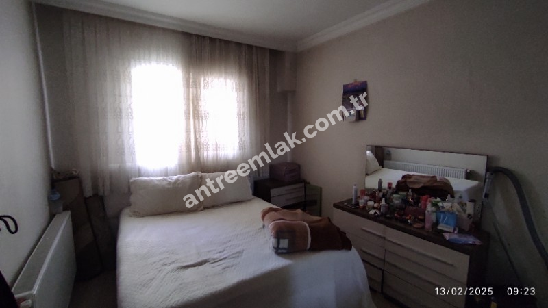 Antre Emlak'tan Satılık Uğur Mumcu Mahallesinde Doğalgazlı  2 Katlı Köşe Müstakil Ev 