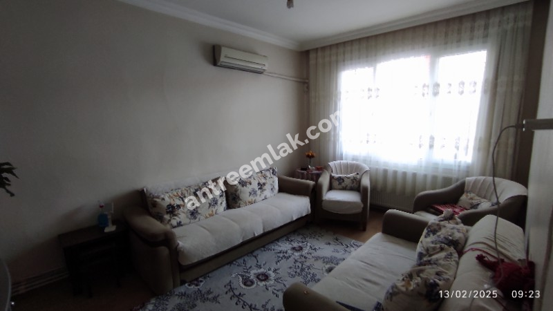 Antre Emlak'tan Satılık Uğur Mumcu Mahallesinde Doğalgazlı  2 Katlı Köşe Müstakil Ev 