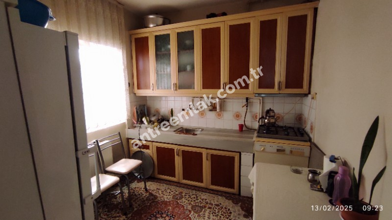 Antre Emlak'tan Satılık Uğur Mumcu Mahallesinde Doğalgazlı  2 Katlı Köşe Müstakil Ev 