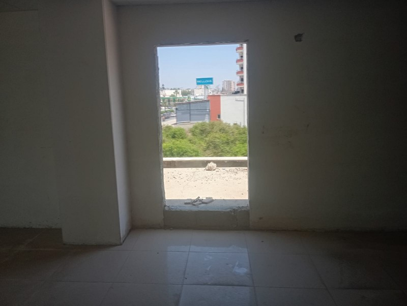 ASLAN'DAN ÇEŞMELİ DE D-400 ÜZERİ 1585 M2 ZEMİN+2 KATLI DÜKKAN