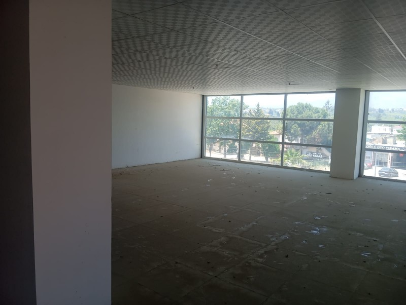 ASLAN'DAN ÇEŞMELİ DE D-400 ÜZERİ 1585 M2 ZEMİN+2 KATLI DÜKKAN