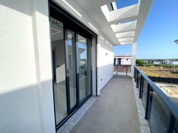 Didim'de Köşebaşı Satılık Tam Müstakil Villa