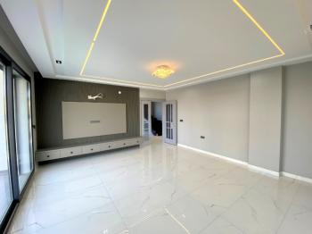 Didim'de Köşebaşı Satılık Tam Müstakil Villa