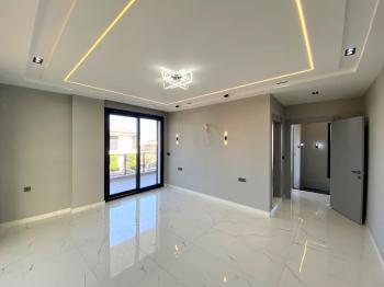 Didim'de Köşebaşı Satılık Tam Müstakil Villa