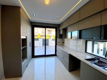 Didim'de Köşebaşı Satılık Tam Müstakil Villa