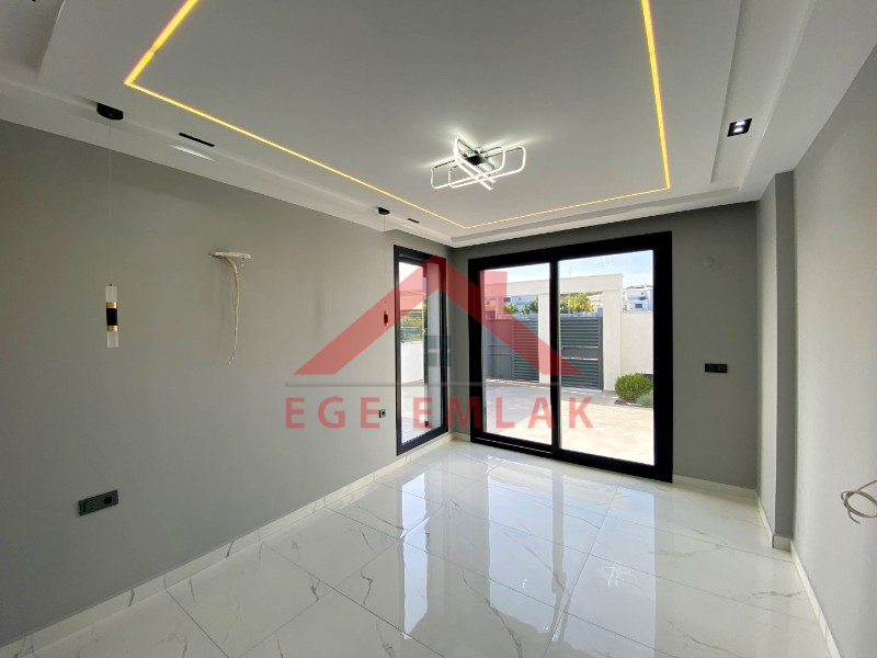 Didim'de Köşebaşı Satılık Tam Müstakil Villa