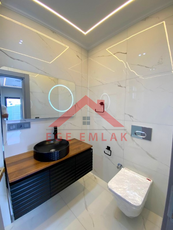 Didim'de Köşebaşı Satılık Tam Müstakil Villa