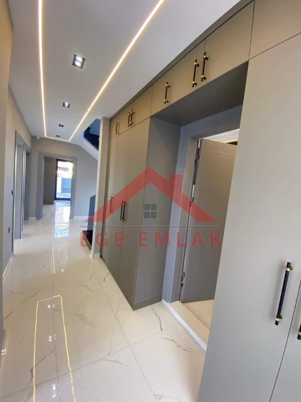 Didim'de Köşebaşı Satılık Tam Müstakil Villa