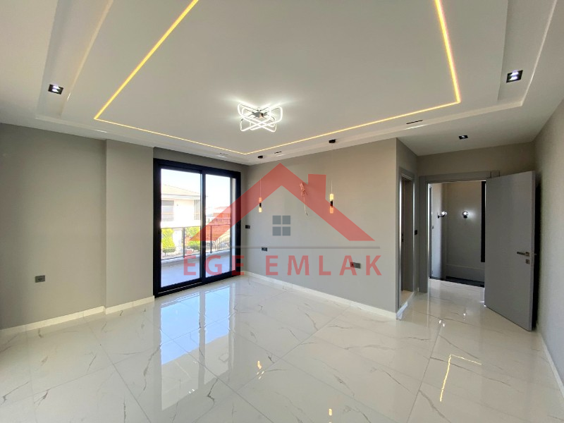 Didim'de Köşebaşı Satılık Tam Müstakil Villa