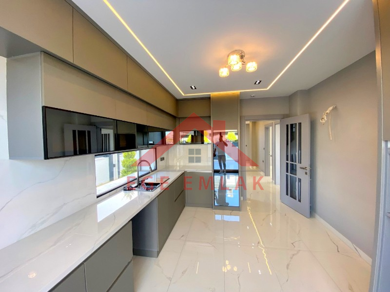 Didim'de Köşebaşı Satılık Tam Müstakil Villa