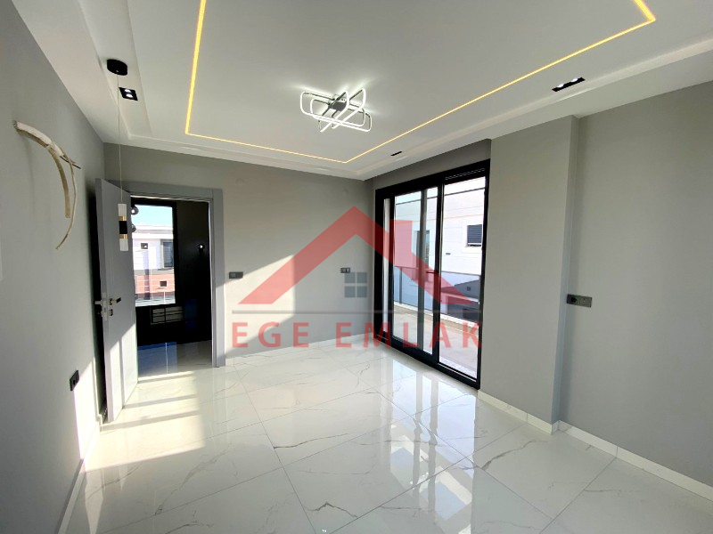 Didim'de Köşebaşı Satılık Tam Müstakil Villa