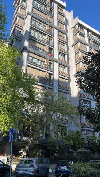 ÇİFTEHAVUZLARIN EN GÜZEL SOKAĞINDA KİRALIK 3+1