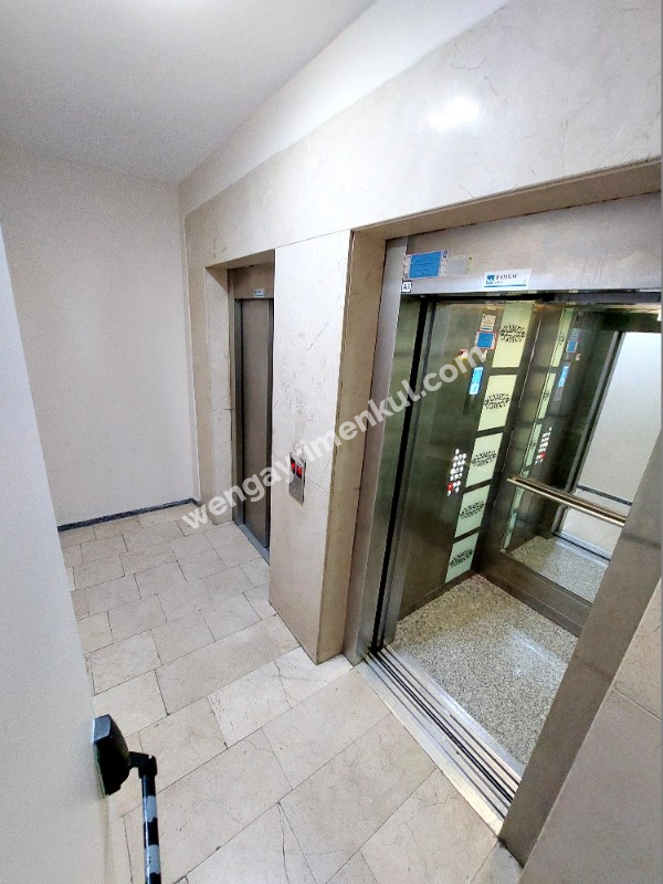 WEN BERKAN GÜLER'DEN BEYOĞLU EVLERİNDE BÜYÜK TİP 2+1 90m2 4. KAT