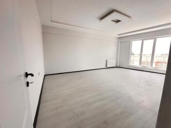 GÜVENAY - ÇORUM KALE CENGİZ TOPEL CADDESİ 3+1 ARA KAT SATILIK DAİRE