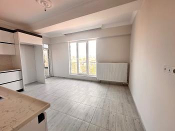 GÜVENAY - ÇORUM CENGİZ TOPEL CADDESİ KALE KARŞISI SATILIK 3+1 DAİRE