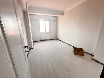 GÜVENAY - ÇORUM CENGİZ TOPEL CADDESİ KALE KARŞISI SATILIK 3+1 DAİRE