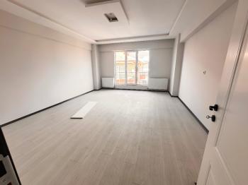 GÜVENAY - ÇORUM CENGİZ TOPEL CADDESİ KALE KARŞISI SATILIK 3+1 DAİRE