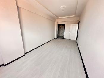 GÜVENAY - ÇORUM CENGİZ TOPEL CADDESİ KALE KARŞISI SATILIK 3+1 DAİRE