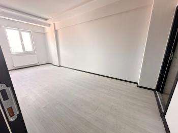 GÜVENAY - ÇORUM CENGİZ TOPEL CADDESİ KALE KARŞISI SATILIK 3+1 DAİRE