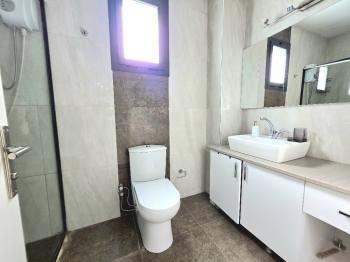 KKTC Girne Edremit'te Çevreyoluna Yakın Kiralık 3+1 Eşyalı Villa