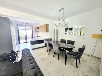KKTC Girne Edremit'te Çevreyoluna Yakın Kiralık 3+1 Eşyalı Villa