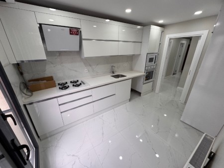 Binevler Metro 3 dk | 3+1 Net 100 m² Asansörlü, Kapalı Otoparklı Daire