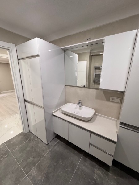 Binevler Metro 3 dk | 3+1 Net 100 m² Asansörlü, Kapalı Otoparklı Daire