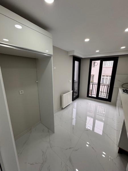 Binevler Metro 3 dk | 3+1 Net 100 m² Asansörlü, Kapalı Otoparklı Daire
