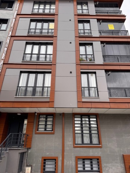Binevler Metro 3 dk | 3+1 Net 100 m² Asansörlü, Kapalı Otoparklı Daire