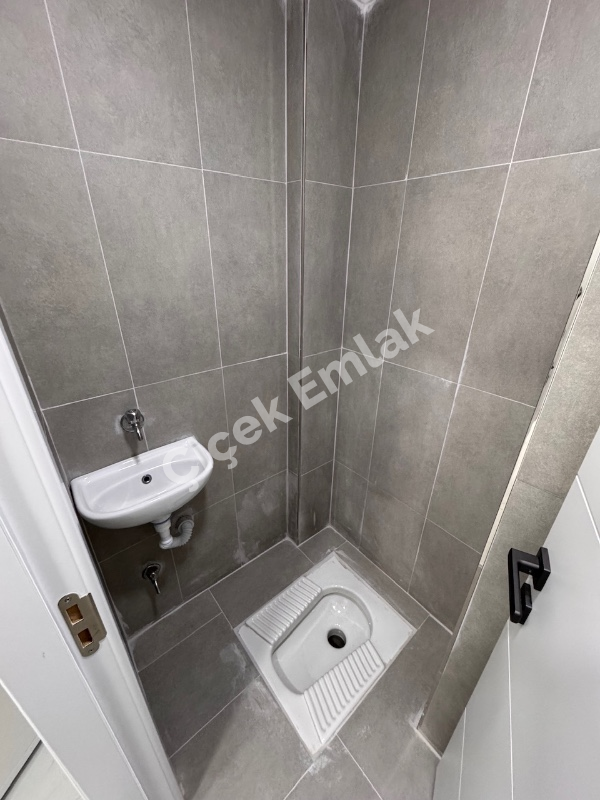 Binevler Metro 3 dk | 3+1 Net 100 m² Asansörlü, Kapalı Otoparklı Daire