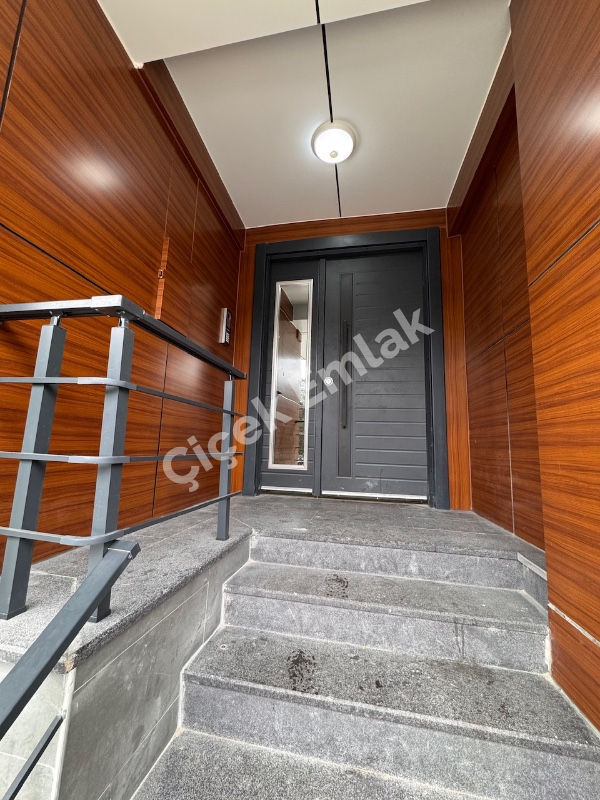 Binevler Metro 3 dk | 3+1 Net 100 m² Asansörlü, Kapalı Otoparklı Daire