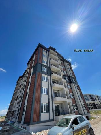 AFYON ÜÇOK EMLAKTAN ERKMEN DE SATILIK 4+1 FIRSAT LÜX SIFIR DAİRE