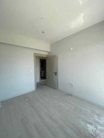 AFYON ÜÇOK EMLAKTAN ERKMEN DE SATILIK 4+1 GENİŞ SIFIR DAİRE
