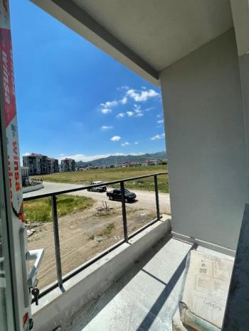 AFYON ÜÇOK EMLAKTAN ERKMEN DE SATILIK 4+1 GENİŞ SIFIR DAİRE