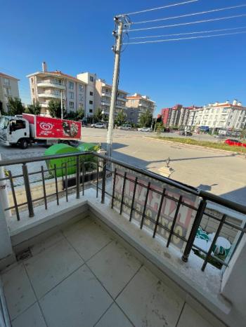 AFYON ÜÇOK EMLAKTAN SELÇUKLU MAH KİRALIK EŞYALI 1+1 DAİRE