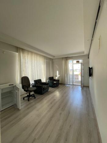 AFYON ÜÇOK EMLAKTAN SELÇUKLU MAH KİRALIK EŞYALI 1+1 DAİRE