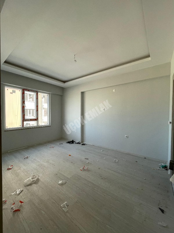 AFYON ÜÇOK EMLAKTAN ERKMEN DE SATILIK 4+1 FIRSAT LÜX SIFIR DAİRE