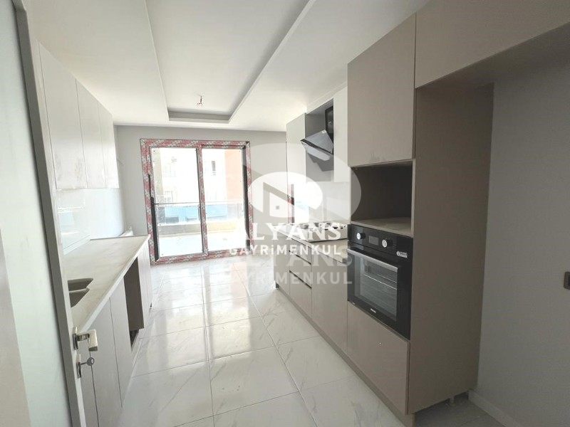 ALYANS'TAN LÜKS VE KONFORUN BİRLEŞTİĞİ, GENİŞ TERAS BALKONLU 3+1