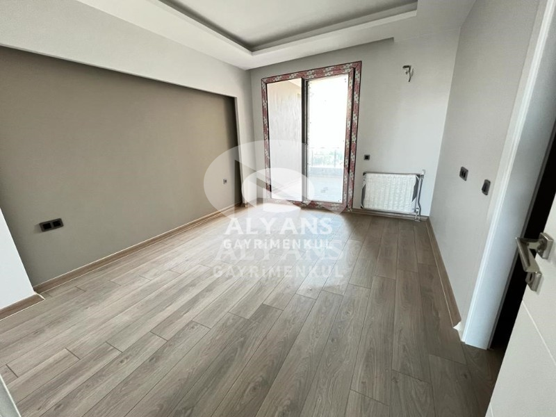 ALYANS'TAN LÜKS VE KONFORUN BİRLEŞTİĞİ, GENİŞ TERAS BALKONLU 3+1